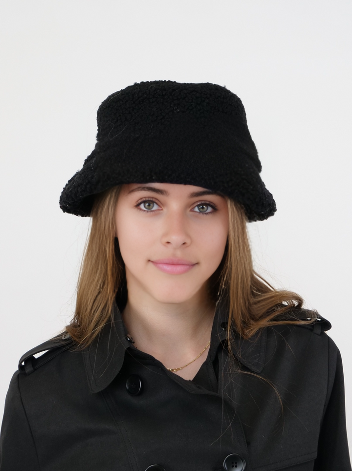 ZXH1817 Hat - Lamb - Accesories - Black