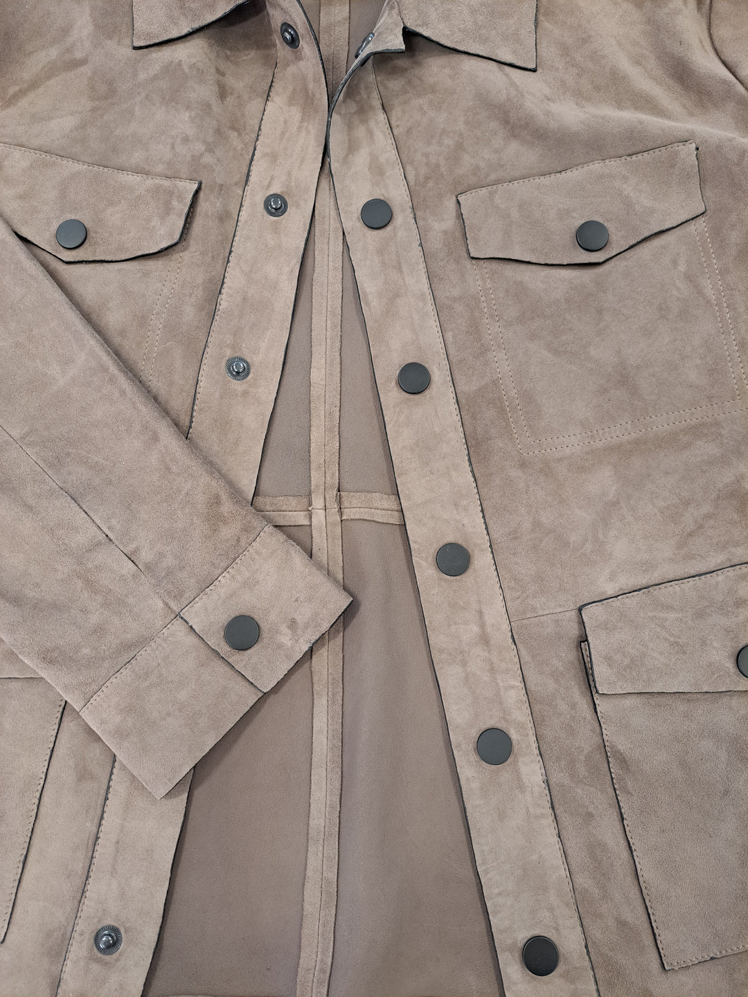 Gerhard, 65 cm. - Krave - Gede ruskind tykt læder - Mand - Mørkegrå