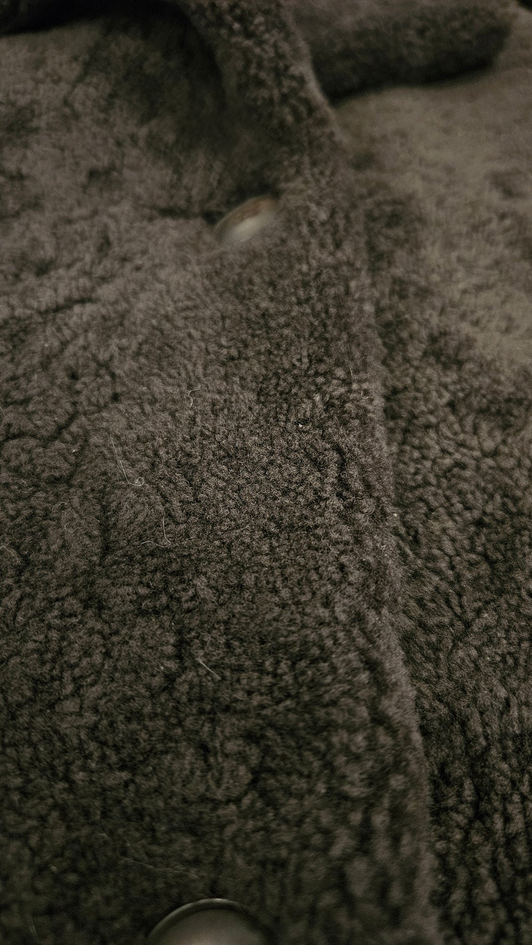 Jaji, 60 cm. - Krage - Lockigt lamm - Dam - Kaffe