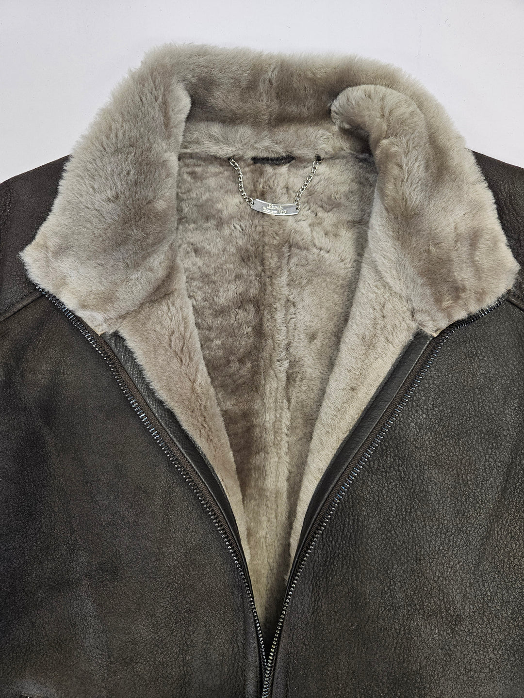 Hank, 68 cm. - Collar Nappa Lamb Crack - Man Dark Brown