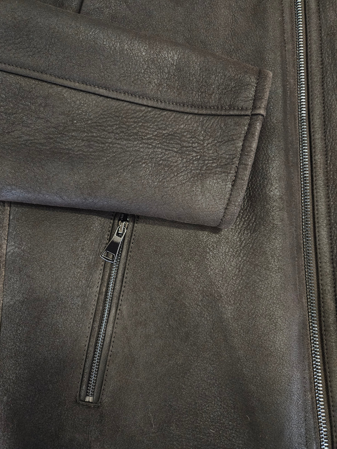 Hank, 68 cm. - Collar Nappa Lamb Crack - Man Dark Brown