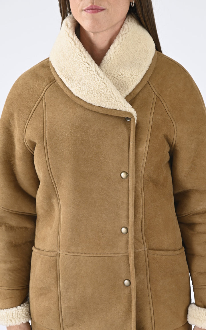 A "SERENA CORTO" Camel La Canadienne Veste Femme details photo
