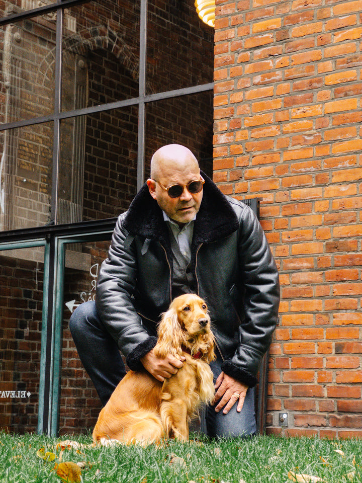 Ilian, 69 cm. - krave - lam crackle - mand - sort