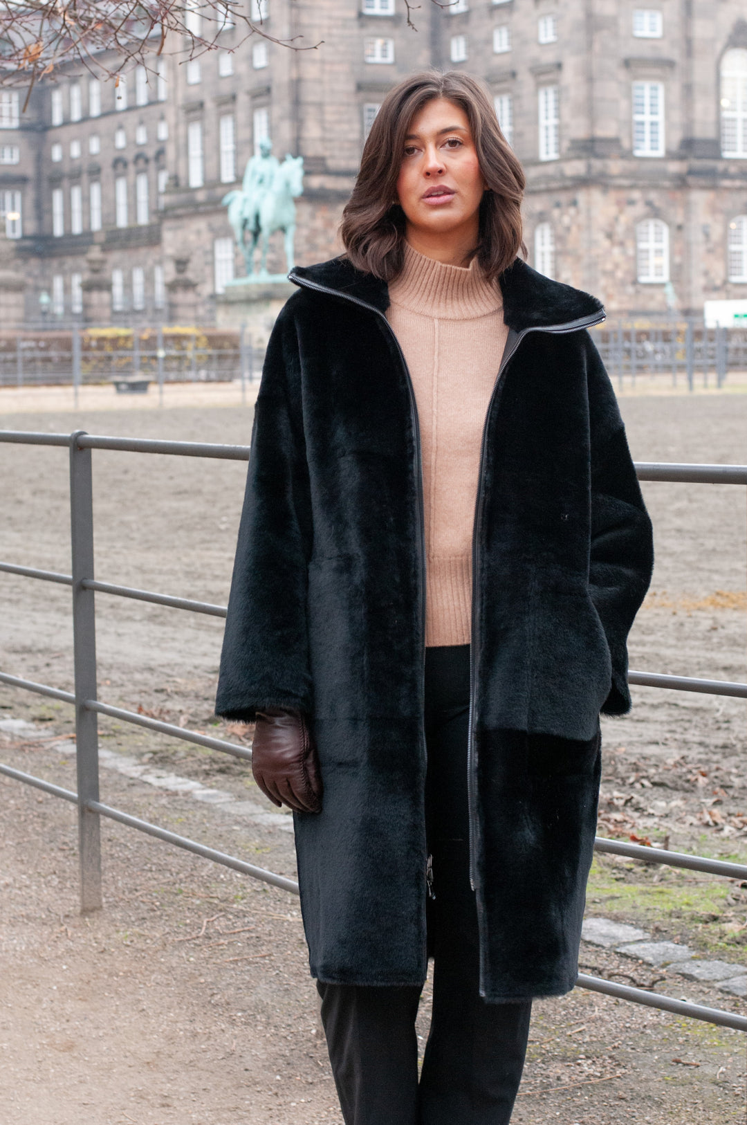 Isilda, 105 cm. - Krage - Nappa Lamb - Dam - Svart