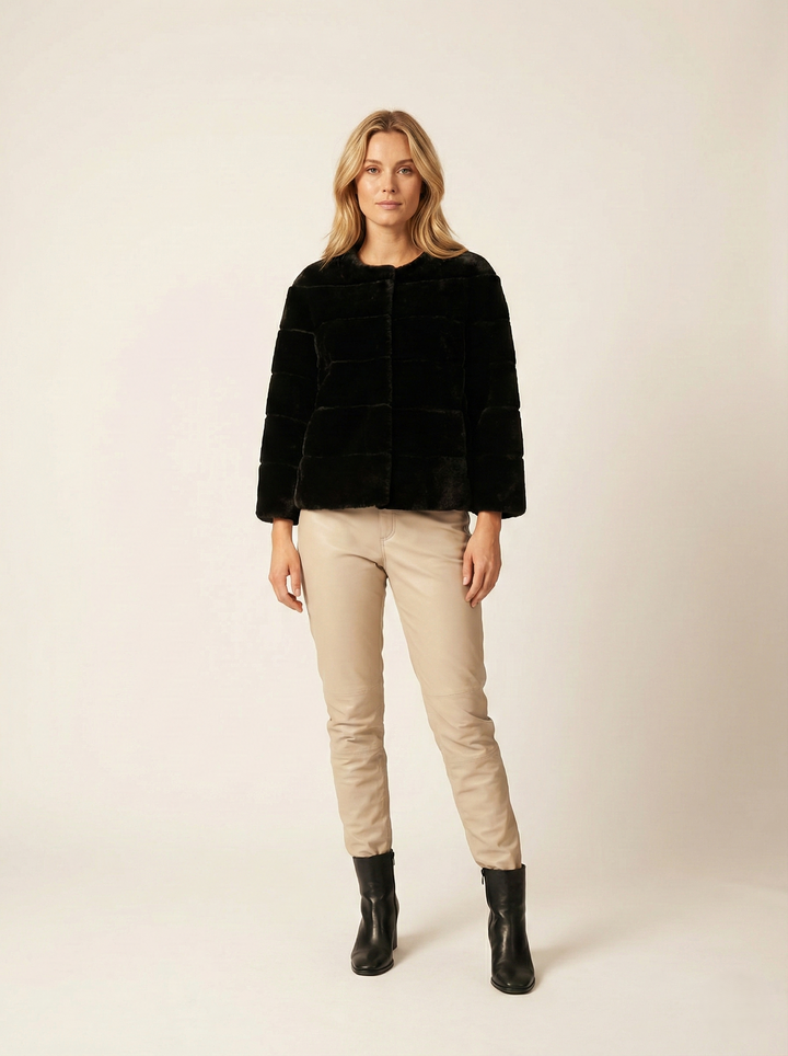 Horiane, 55 cm. - Hair raide d'agneau - femmes - noir