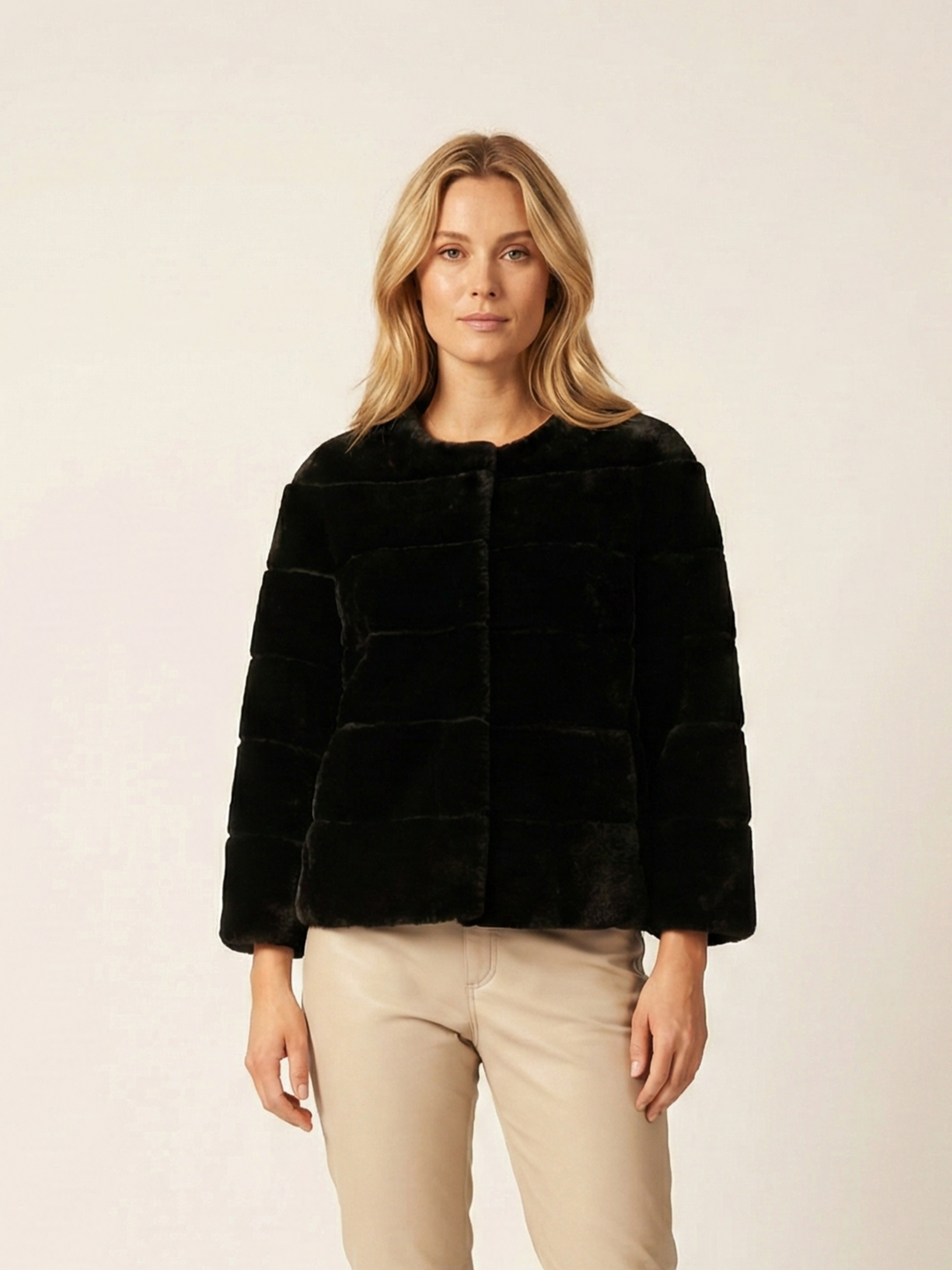 Horiane, 55 cm. - Hair raide d'agneau - femmes - noir