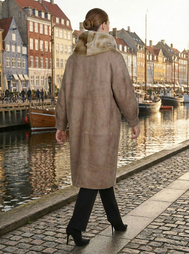 Gabiana, 108 cm. - Hette - Geitesemede - Kvinner - Dark Oak