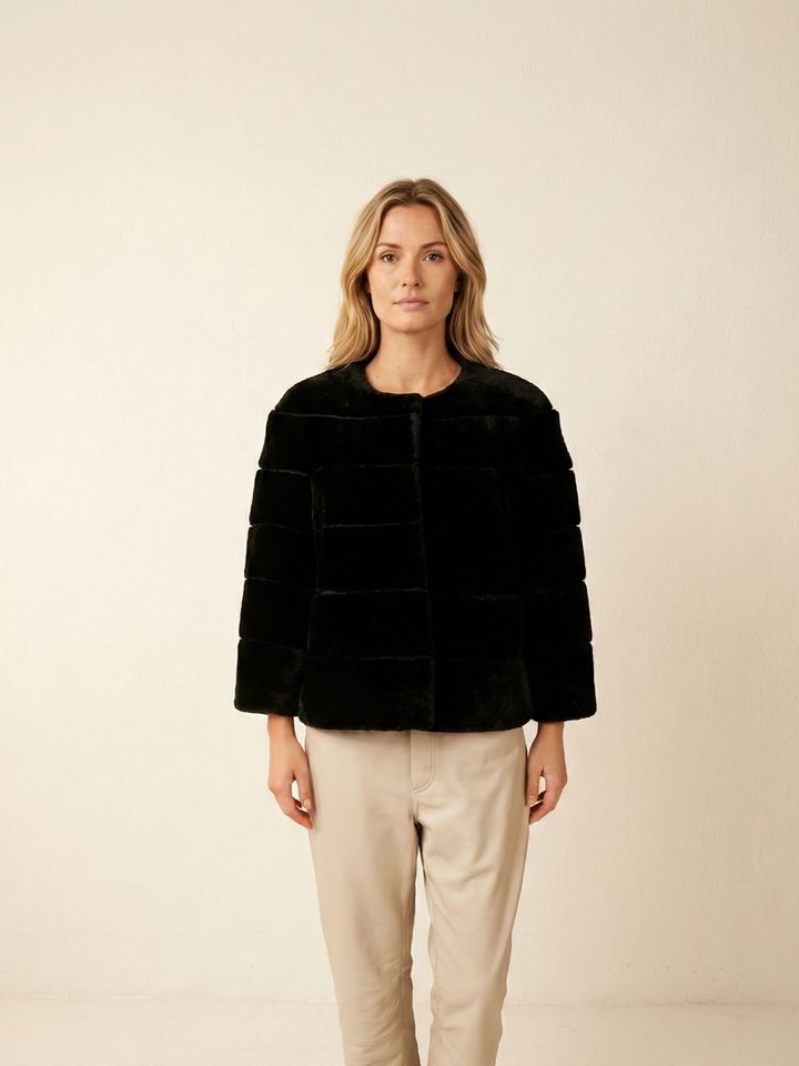 Horiane, 55 cm. - Hair raide d'agneau - femmes - noir