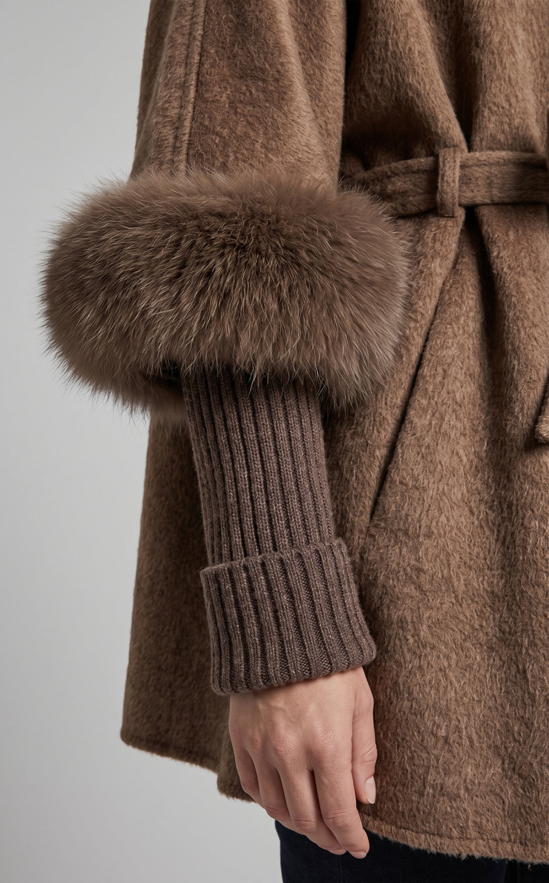 Jamabi Cape, 80 cm. Wool & Cashmere - Women - Taupe