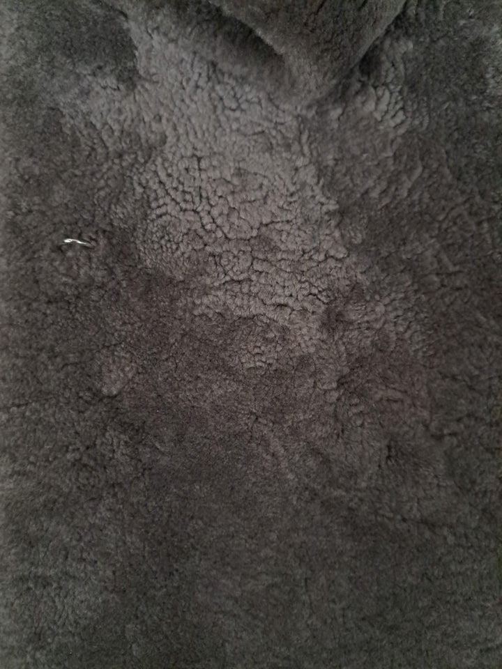 Filuka, 100 cm. - Krage - Lockigt lamm - Dam - Taupe