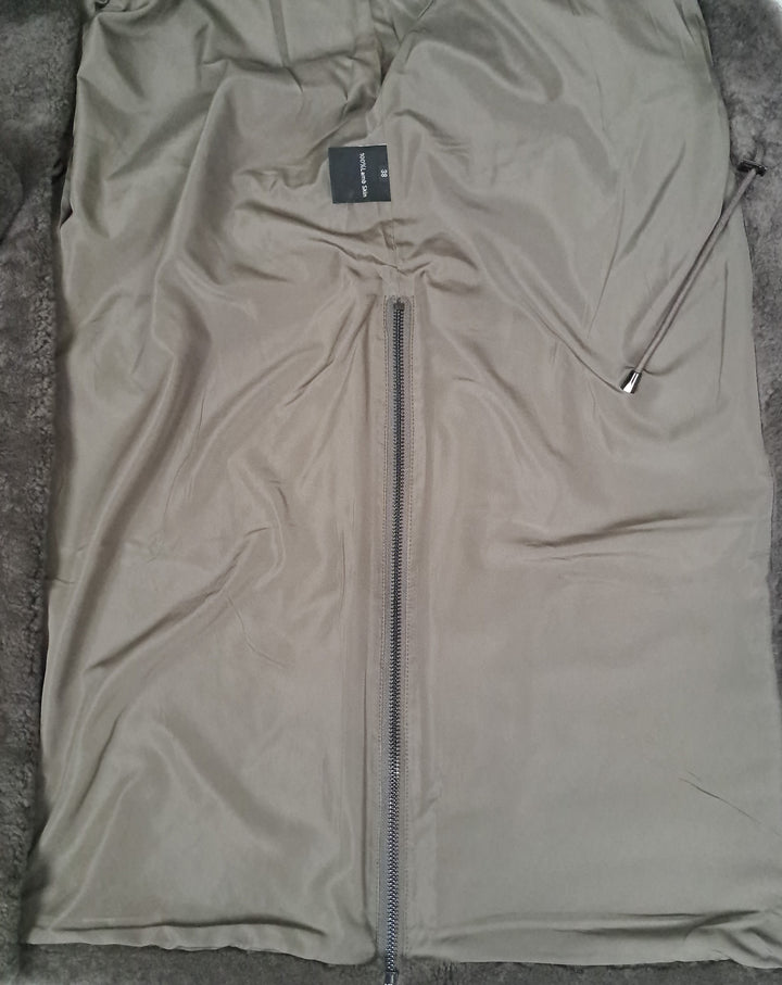 Filuka, 100 cm. - Krage - Lockigt lamm - Dam - Taupe