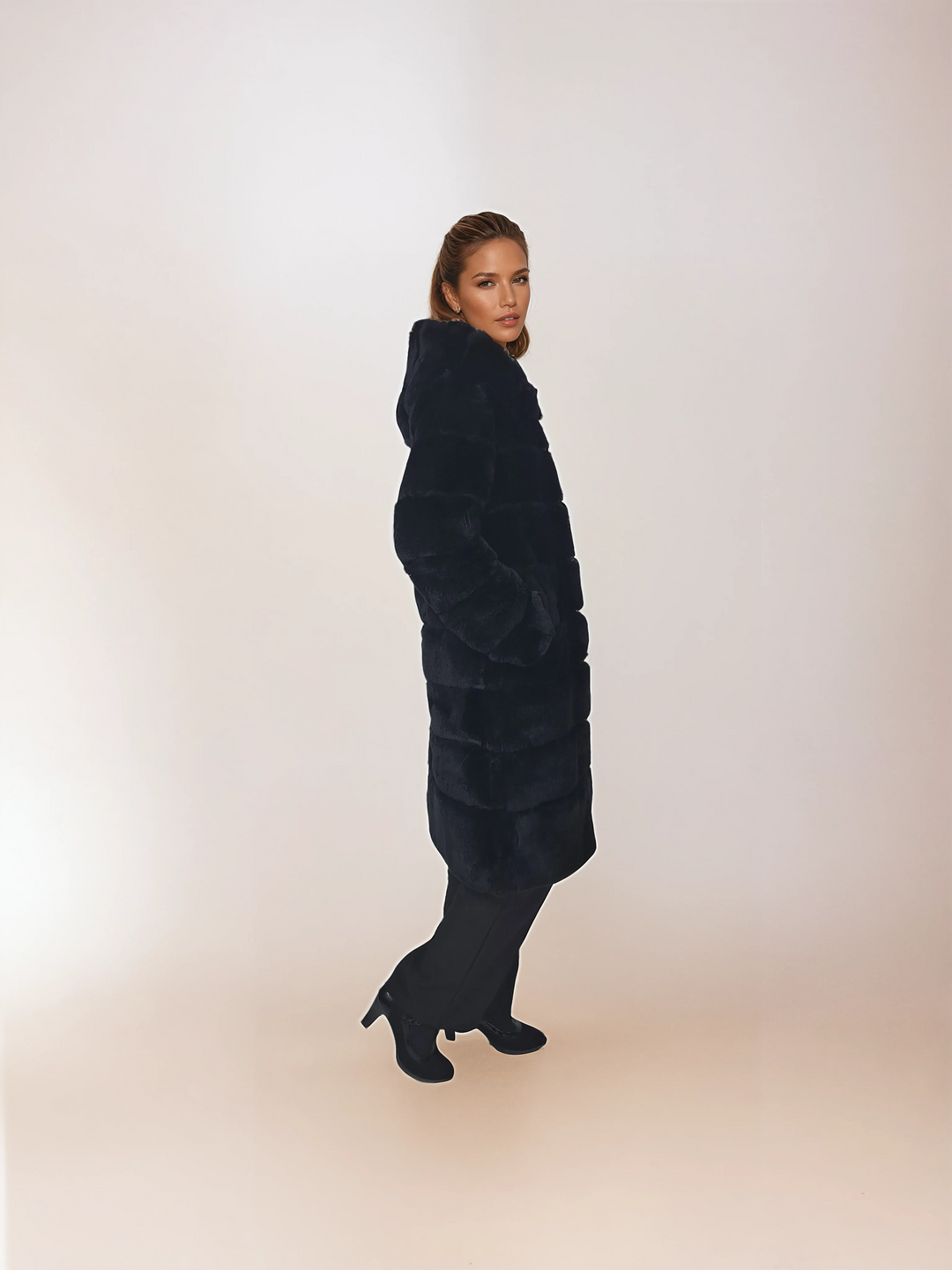 Petrovski, 100 cm. - Hætte - Rex - Damer - Sort