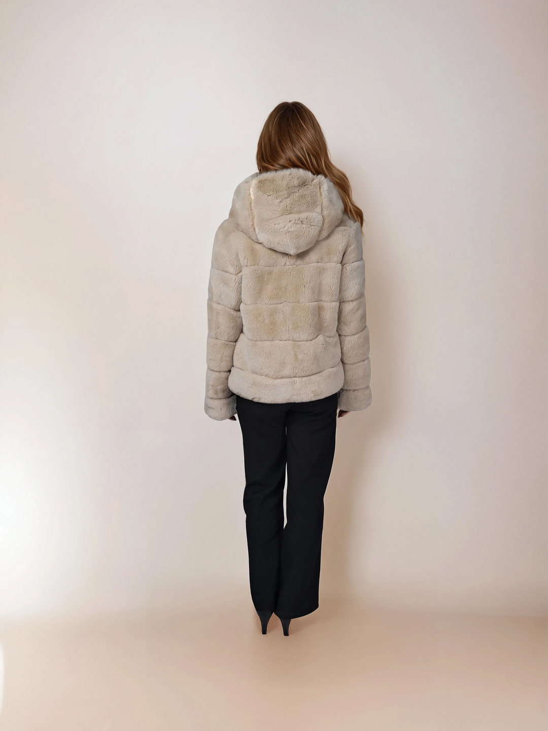 Petrovski, 60 cm. - Hood - Rex - Kvinder - Cream