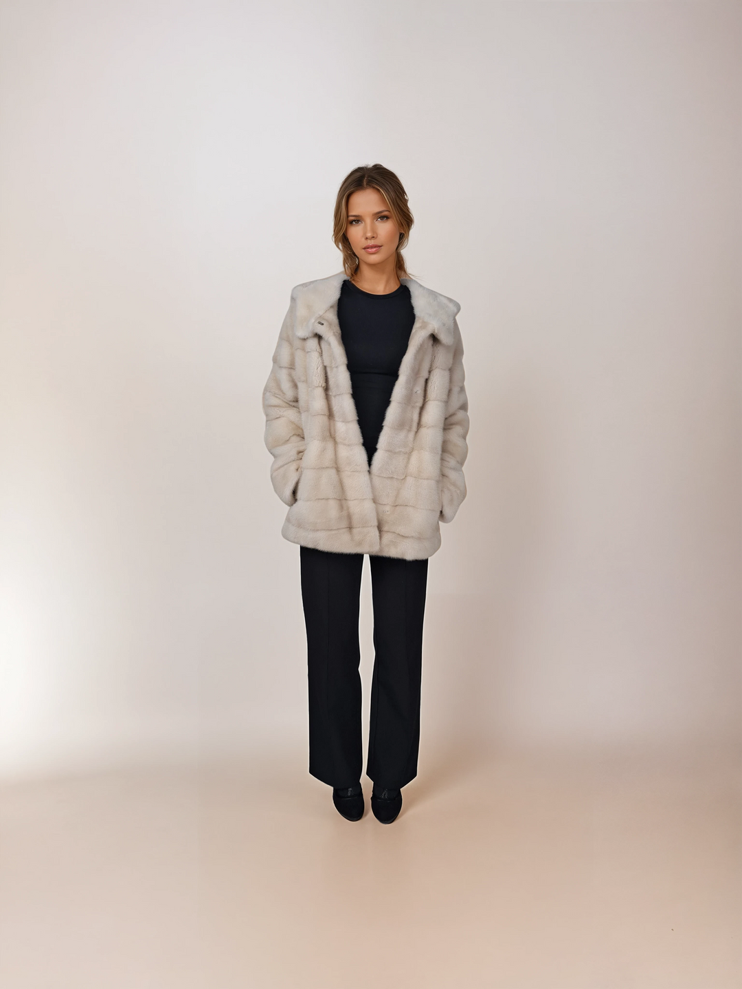 Trinité, 73 cm. - Hood - Veste de fourrure de vison - Femmes - Pearl