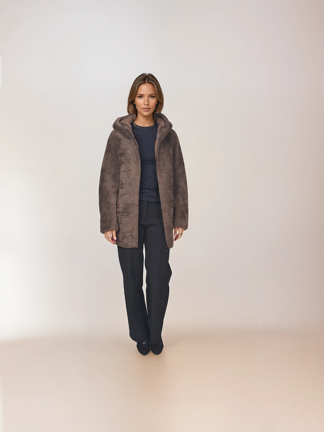 Hella, 95 cm. - Hætte - Krøllet lam - Damer - Brun