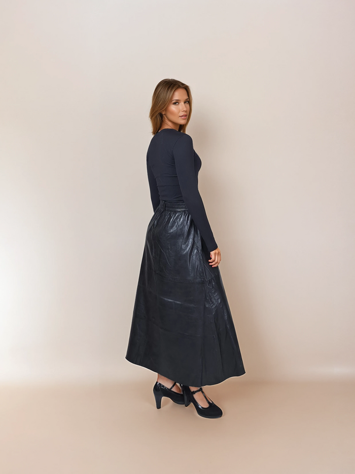 Theresa Skirt, 90 cm . - Lamb Polish Nappa Leather - Black