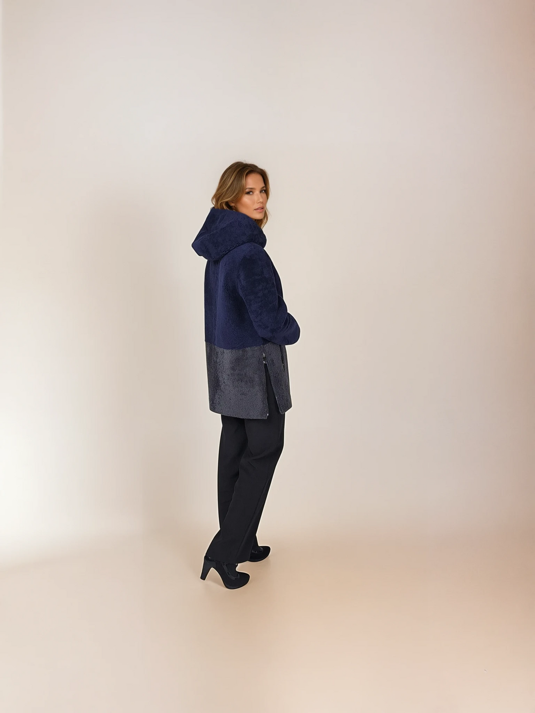 Helena, 75 cm. - Hood - Curly Lamb - Women - Dark Blue & Segred Grey