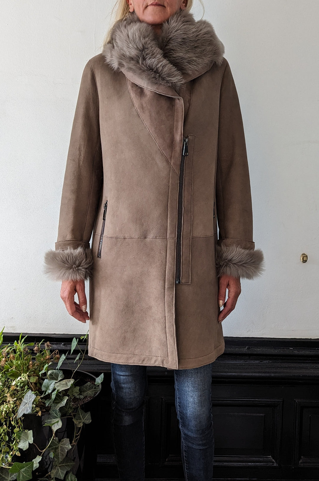 Piemonte, 90 cm. - Hood - Suede Lamb Coat - Women - Dark Oak