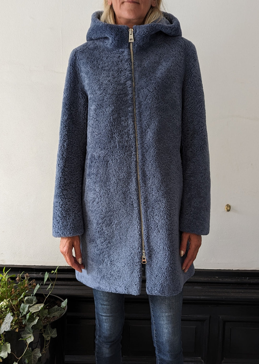 Delaney, 87 cm. - Hood - Curly Lamb Jacket - Women - Blue