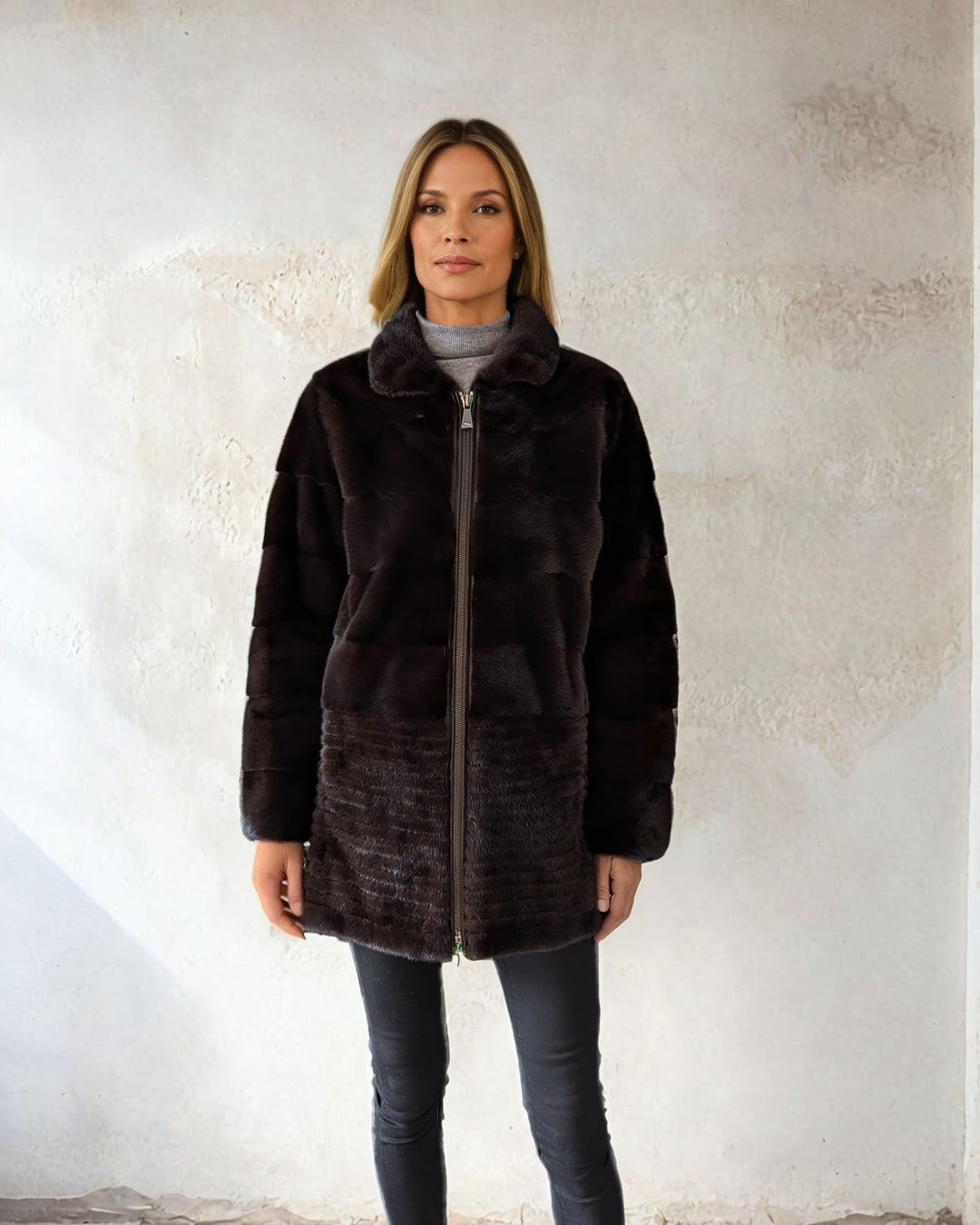 Thea, 80 cm. - Mink - Dame - Svart / Mink Pels - Levinsky – Kvinde