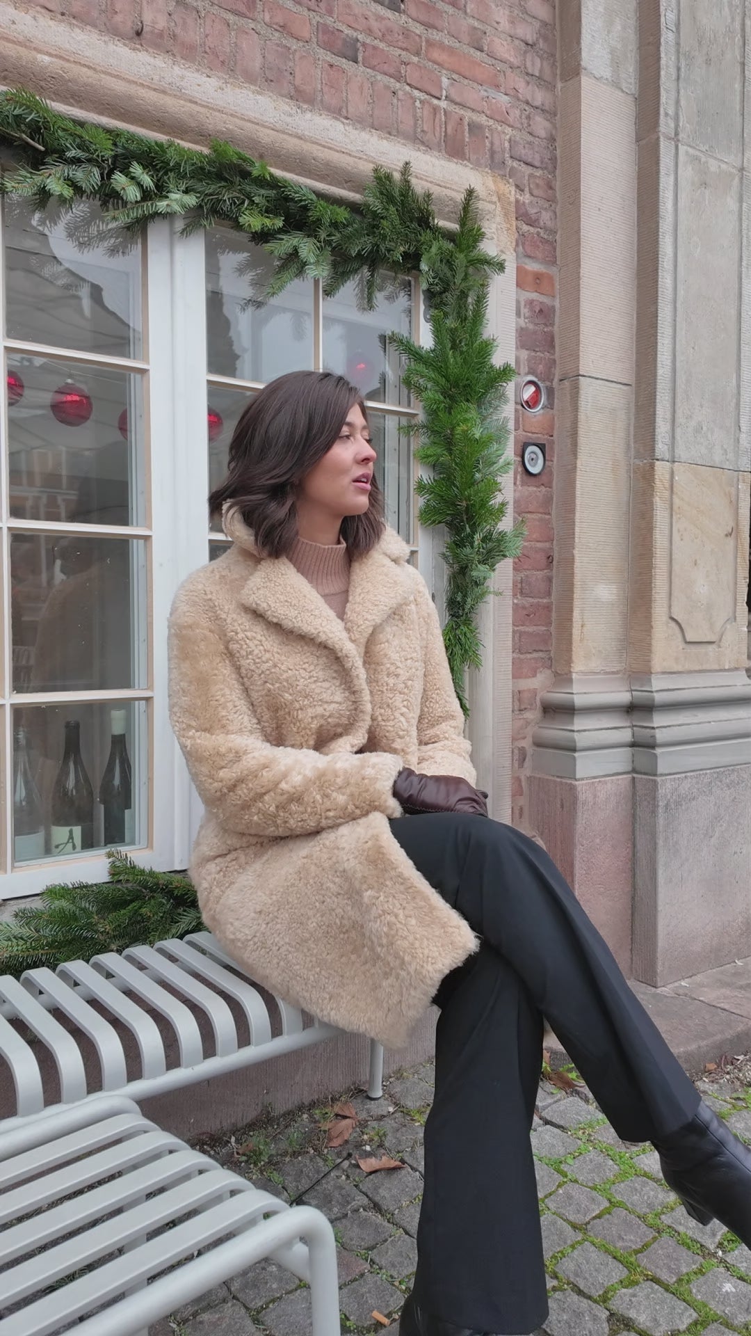 Izia, 105 cm. - Krage - La Coon Lamb - Kvinner - Lett kamel