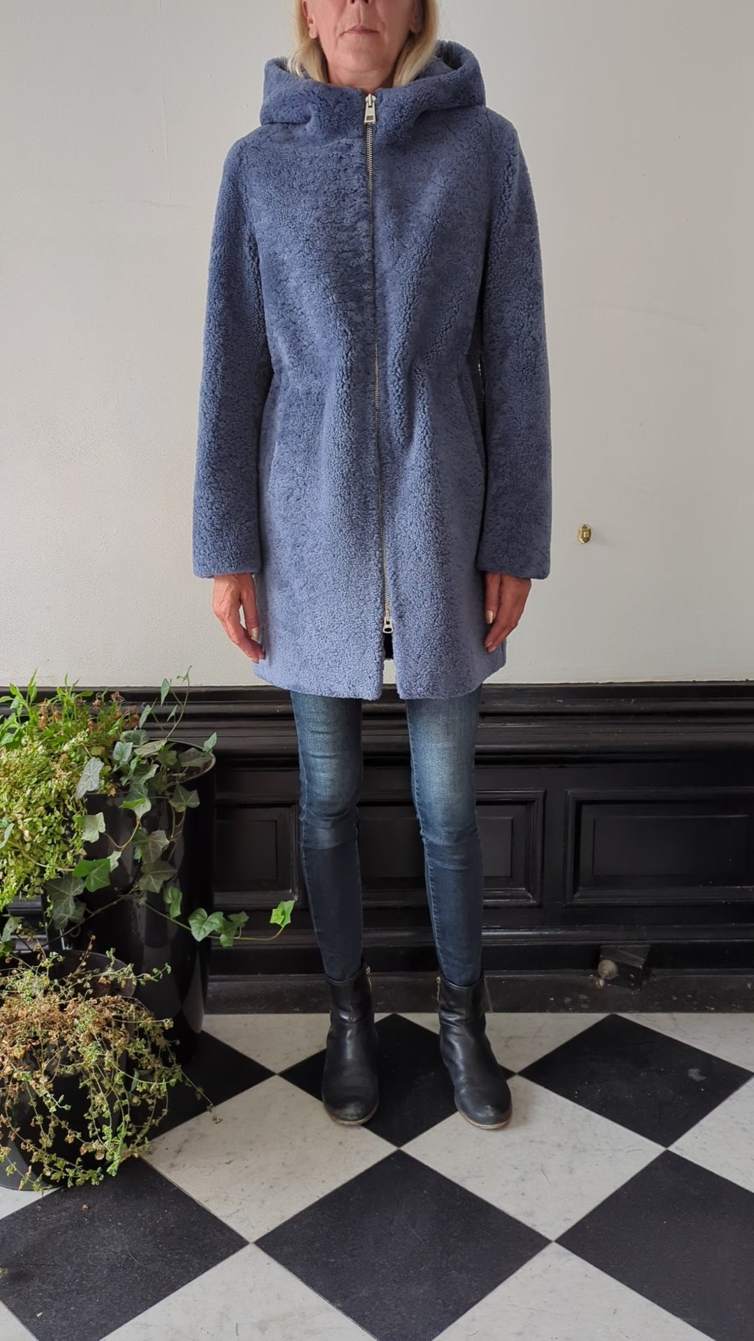 Delaney, 87 cm. - Hood - Curly Lamb Jacket - Women - Blue