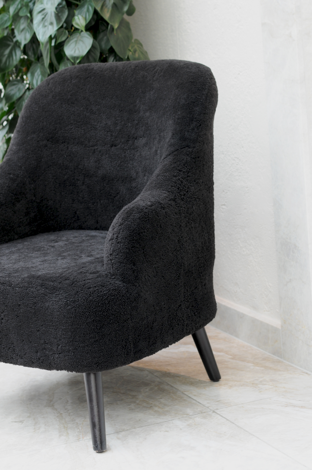 Levinsky Chair No. 2 - Curly Lamb - Accesories - Mørkebrun